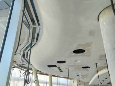 Controsoffitto curvo